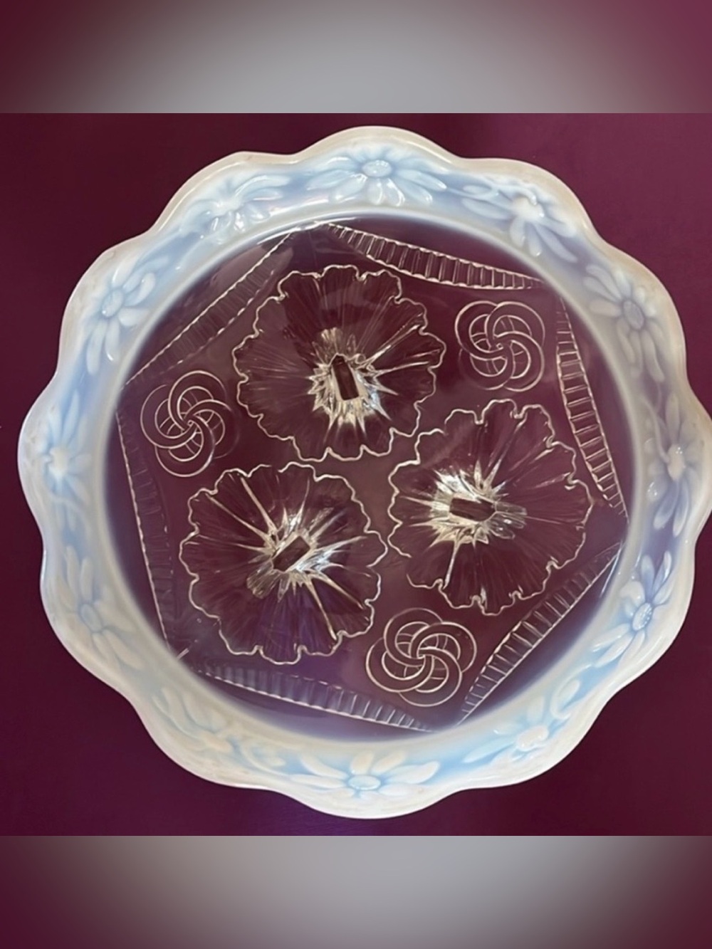 Antique Northwood Ruffles & Rings Daisies Celtic Knots Opalescent bowl